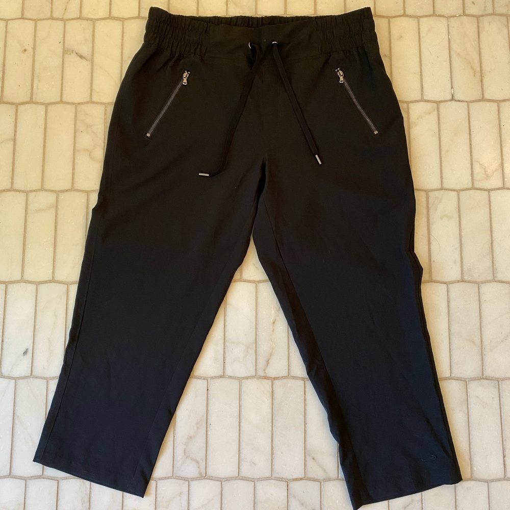 Women’s champion 3/4 length flow pants